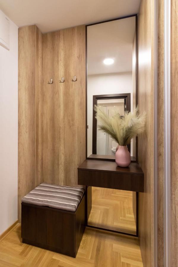 Apartment Bohemia Belgrado Exterior foto